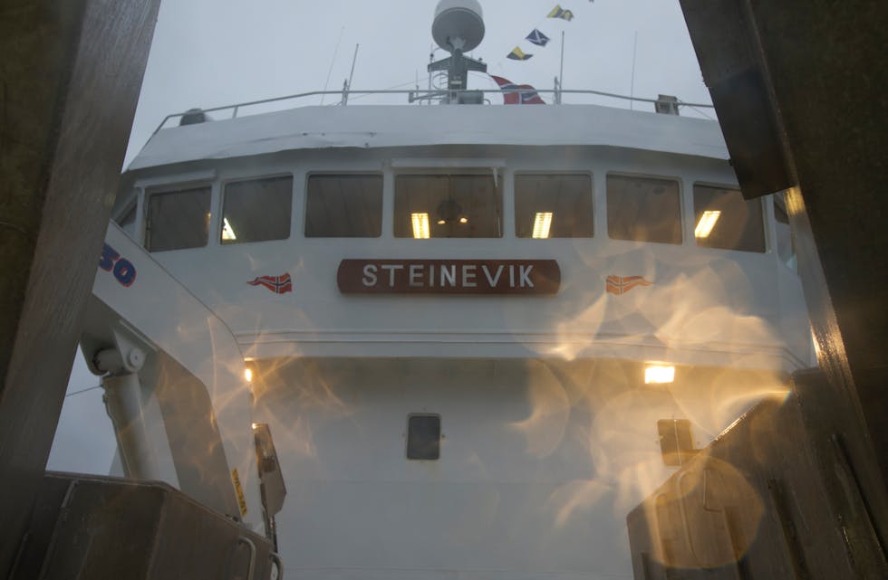 "Steinevik" i heftig regnvêr, Bekkjarvik laurdag.