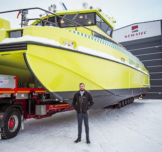 Kewatec AluBoat nyaste båt er "Austevolljenta". Fabrikksjef Jens Ahlskog . Foto: HSS Media/Matias Risikko